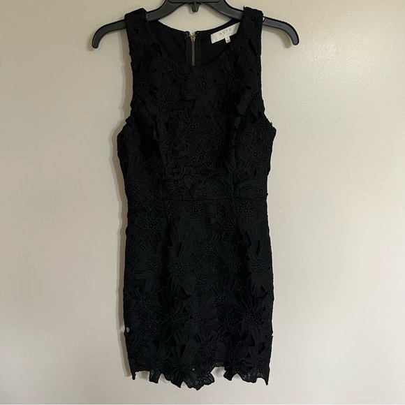 ASTR The Label Textured Crochet Lace Floral Sheath Dress Sleeveless Black Sz S - Picture 2 of 12